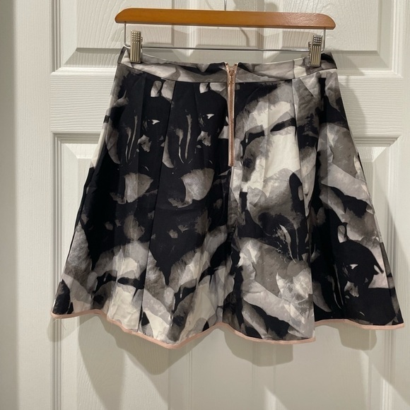 Mossimo marble print skirt SZ 4​​​​​​​​​​​ - Picture 2 of 7